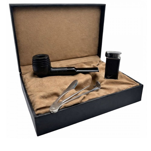 Churchill luxury pipe set straight with cleaning tool and lighter
