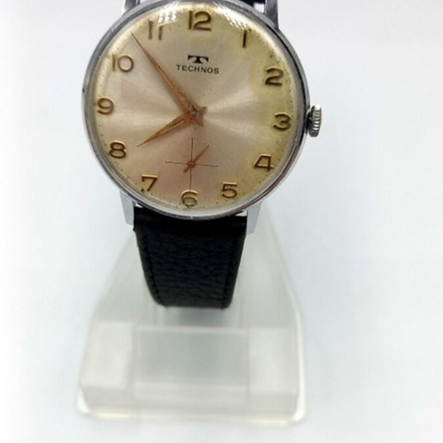 Technos mechanical wristwatch like new with leather strap