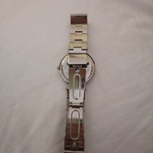 Loftys women's watch new, battery needed