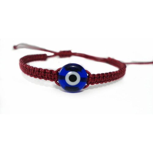 Flat eye macrame bracelet