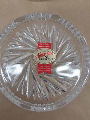 Anna Hutte crystal coaster set of 4, new, 8.5cm diameter