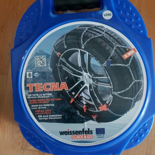 Snow chains new unused