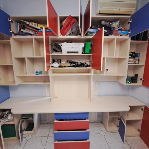 Teen bookshelf like new with bright colors