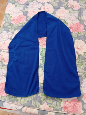 Acrylic scarf blue like new