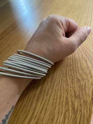Elastic bracelets new, pack of 10, silver