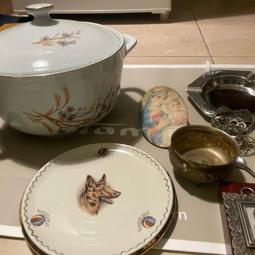 Decorations like new, all together