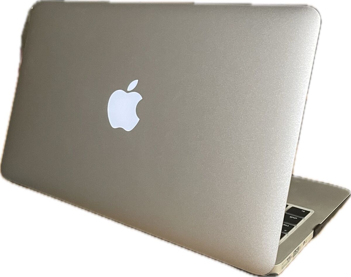 Apple MacBook Air 11” early 2015 like new - € 300,00 - Vendora.cy