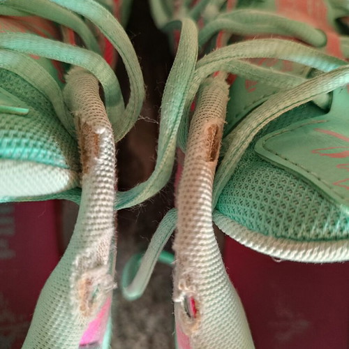 Puma MB.01 M.E.L.O. x 1 of One Rick and Morty basketball shoes used, size 43, pink mint