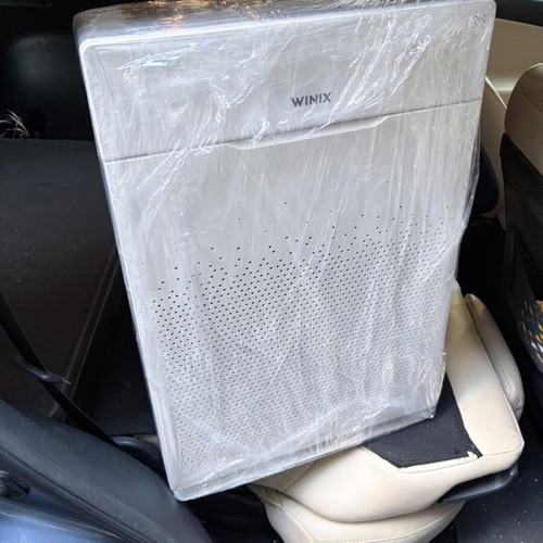 Winix Zero Pro air purifier like new, for 45-120 sqm spaces, quiet