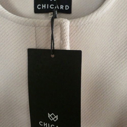 Chicard coat new, size 38, beige with buggy sleeves