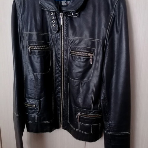 Leather jacket crop women's medium used, black