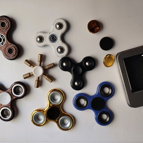 Spinner collection used, pack of 7 with accessories