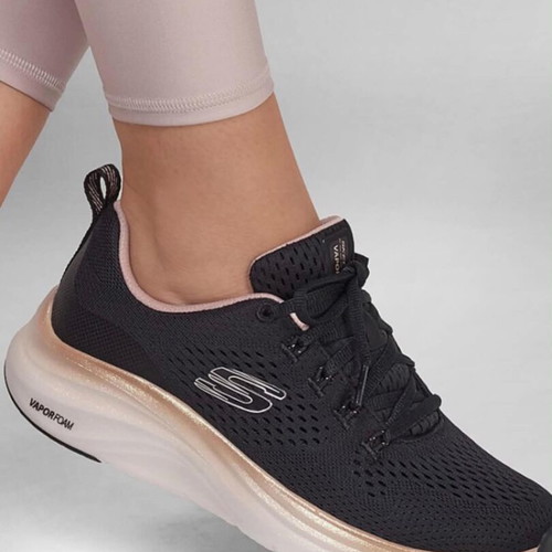 Skechers Vapor Foam women's athletic shoes like new, size 40