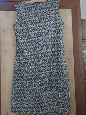 Dress with gold thread new, blue and gold, size XXL