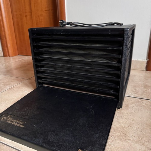 Excalibur 4926T 9-Drawer Dehydrator like new