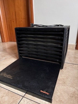 Excalibur 4926T 9-Drawer Dehydrator like new