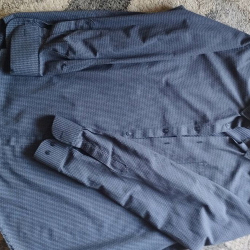 Arezzo dress shirt XL/45 embossed pattern like new, gray and blue
