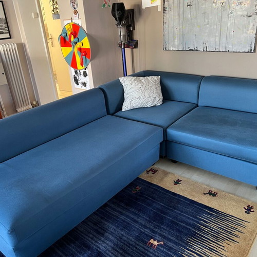 Corner sofa like new, renovated in very good condition