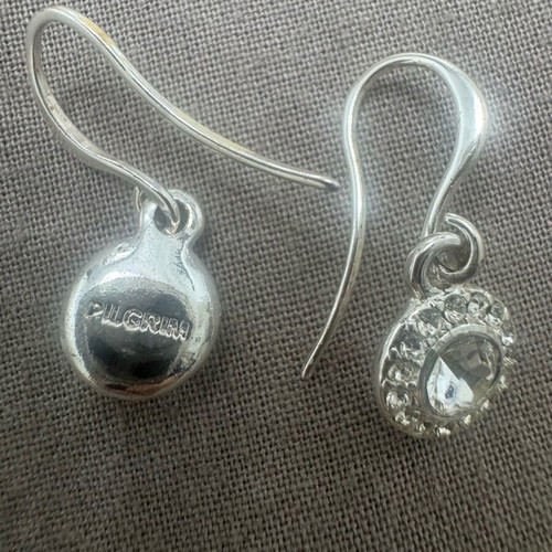 Silver dangling earrings like new, elegant design