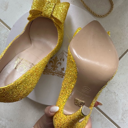 Yellow glitter high heels with bow, new, size 39