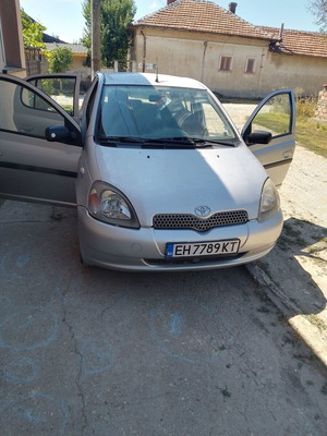 Toyota Yaris coupe 2002, silver, petrol, manual