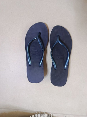 Havaianas Slim Wedge flip flops size 41 new, dark blue