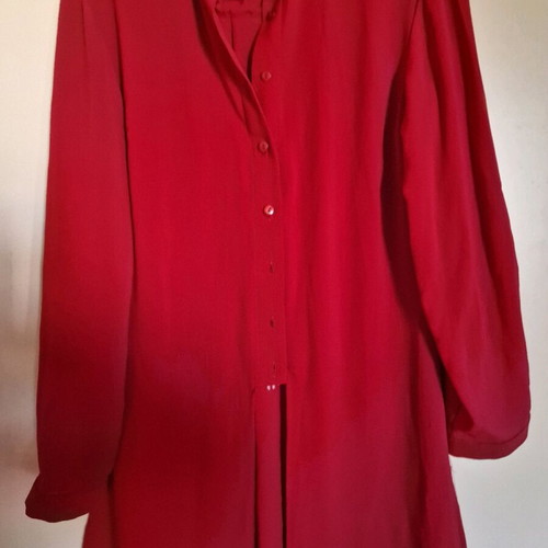 Red shirt like new, one size