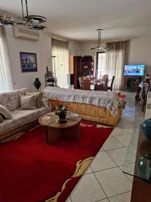 Διαμέρισμα 96 τ.μ. επιπλωμένο, γωνιακό, 2ου ορόφου στο Αιγάλεω Ιεράπολη