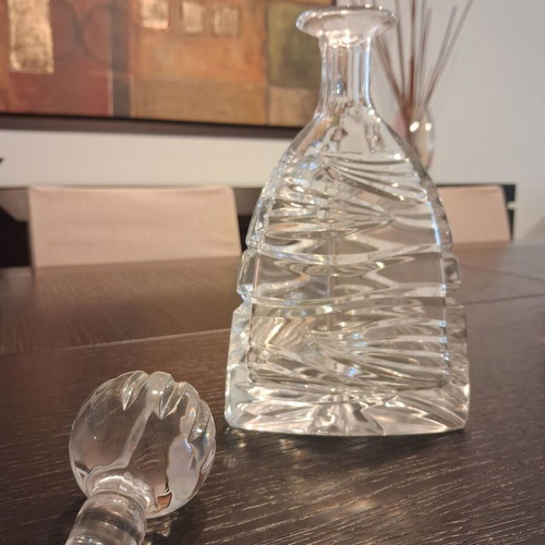 Crystal wine carafe like new with stopper and cut design