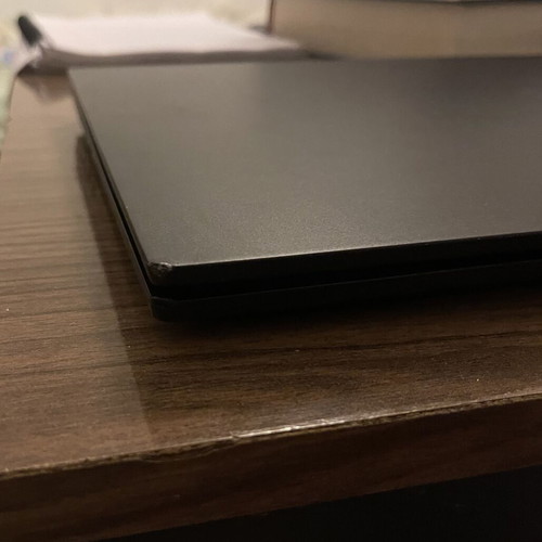 Lenovo ThinkPad E580 laptop i5 8th gen 16GB 750GB Radeon RX 550