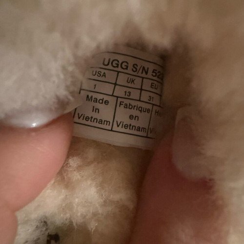Ugg slippers size 31, beige