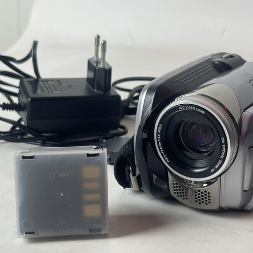 JVC Everio HDD Camcorder with 32x Optical Zoom and Samsonite Carrying Bag used