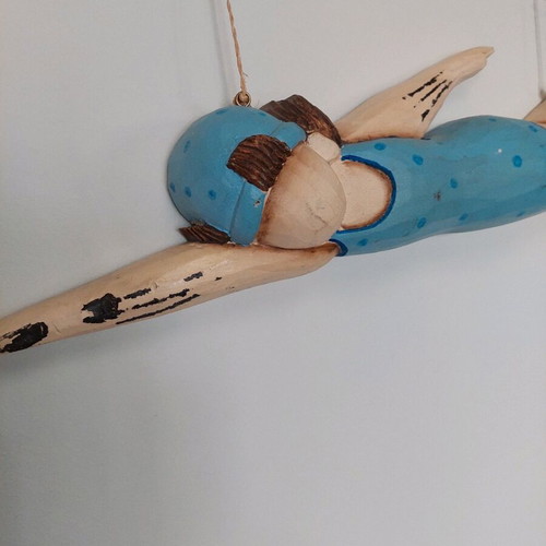 Wooden wall decoration swimmer like new