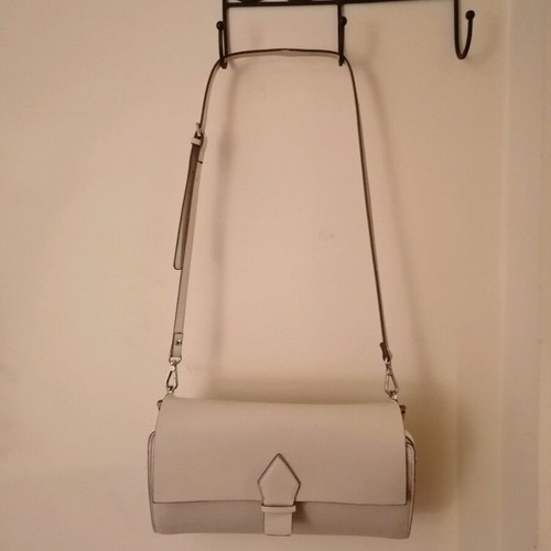 Zara bag like new, beige/cream with zipper and faux leather
