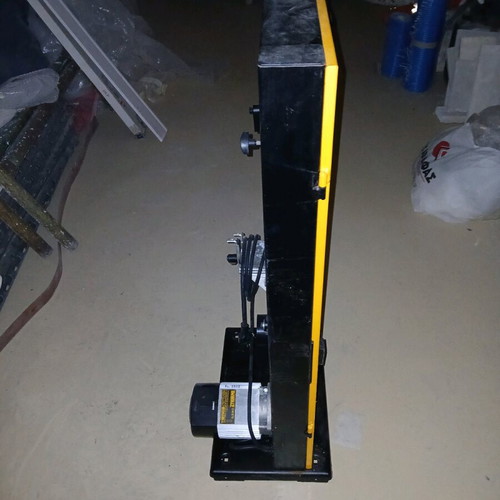 Dewalt DW876 bandsaw like new with 1000W power and 200mm blade