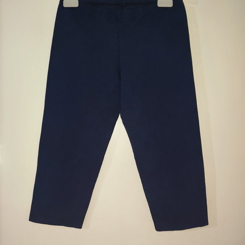 Capri leggings navy blue like new, elastic fit small