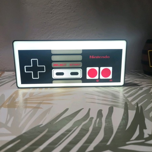 NES Controller lamp like new, retro decoration