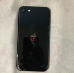 iPhone SE 2020 64GB used, black, with cracked back cover