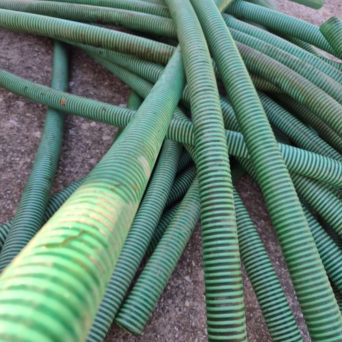 Spiral watering hoses like new, set of 36, 1.20-1.60m length
