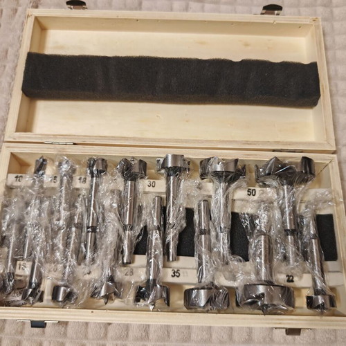 Forstner drill bit set 10–50 mm, 15 pieces with wooden case