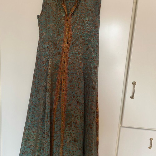 Maxi dress like new, sleeveless, multicolor, size M