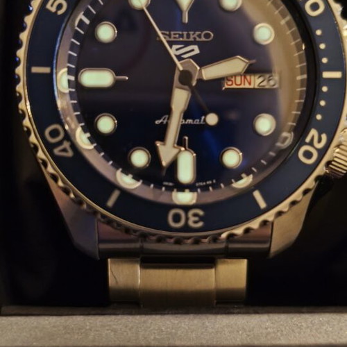 Seiko 5 SRPD51 automatic watch like new, blue and white, 42mm