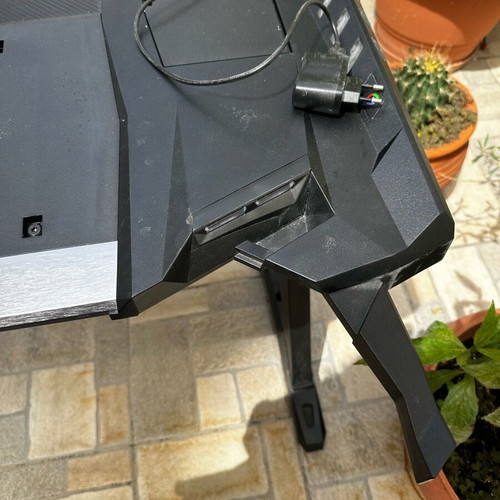 Gaming desk RGB used with cup holder and headphone stand