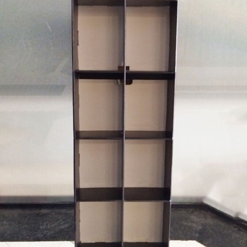Gaming stand Unreal like new with display cases
