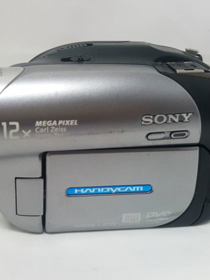Βιντεοκάμερα Sony DCR-DVD202E PAL Handycam μεταχειρισμένη με οπτικό ζουμ 12Χ
