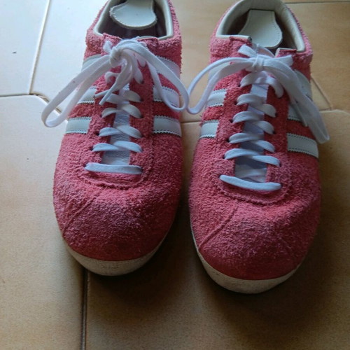 Adidas Gazelle athletic shoes used, size 40.5, pink