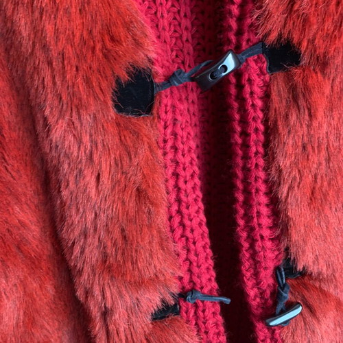 Thick knitted cardigan with fur, new, red, size S