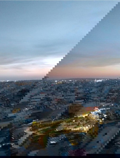 Πειραιά - Μανιάτικα, πωλείται διαμέρισμα 107τμ 8ου ορόφου. Έτος κατασκευής 2006