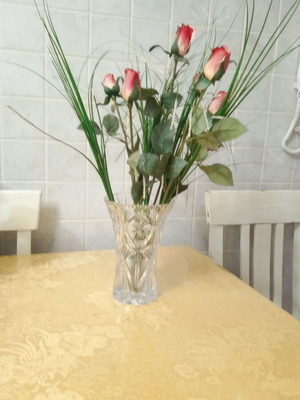 Crystal round vase new