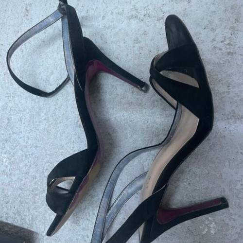 Leather high heel shoes size 37, black and purple